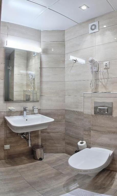 Двухместный (2 кровати - без окна)